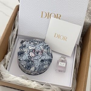 Dior gold vip birthday gift 💝